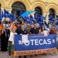 Entrega del Boletín de Notas al Presidente del Principado, Adrián Barbón